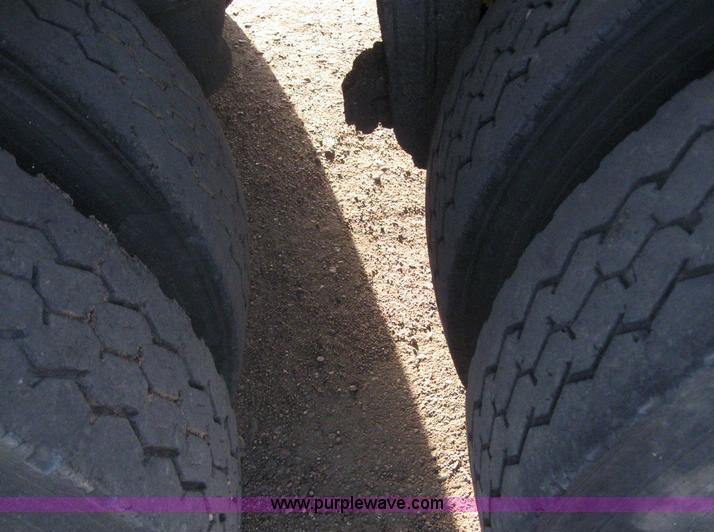 image for item 6165 1995 Peterbilt 379 dump truck