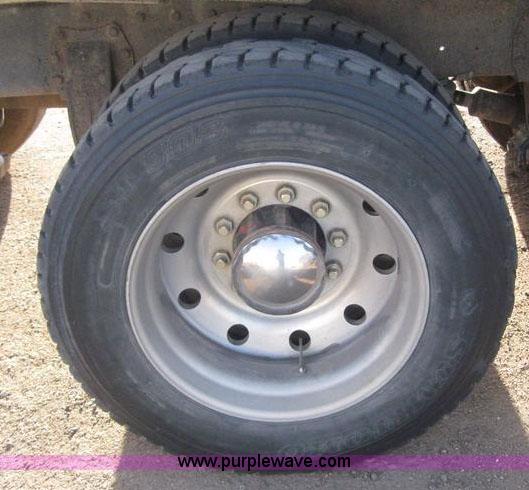 image for item 6166 1992 Peterbilt Conventional 379 dump truck