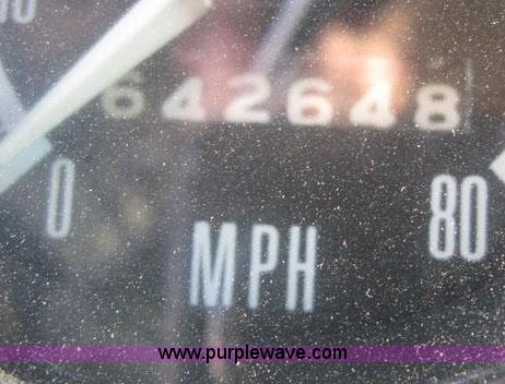 image for item 6167 1985 Peterbilt Conventional 359 semi tractor