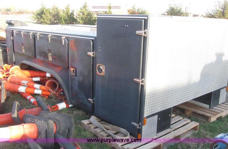 image for item 6168 Astoria 16' service bed