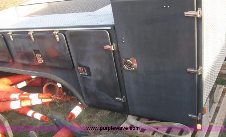 image for item 6168 Astoria 16' service bed