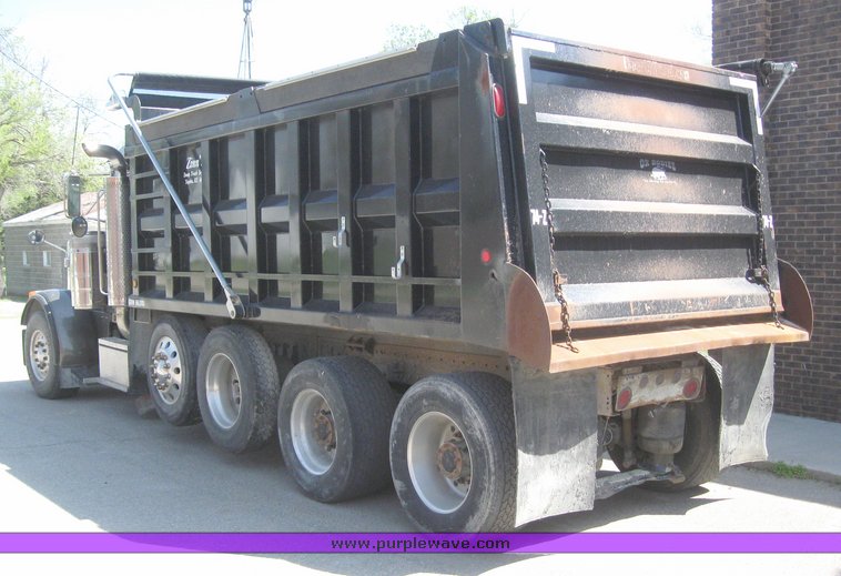 image for item 6182 1999 Peterbilt Conventional 379 dump truck