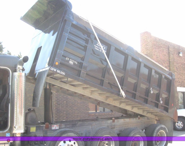 image for item 6182 1999 Peterbilt Conventional 379 dump truck