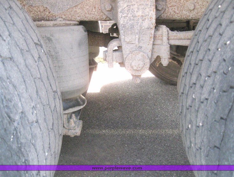 image for item 6182 1999 Peterbilt Conventional 379 dump truck