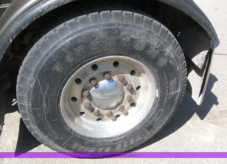 image for item 6182 1999 Peterbilt Conventional 379 dump truck