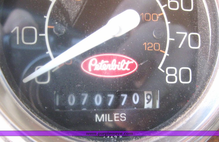 image for item 6182 1999 Peterbilt Conventional 379 dump truck