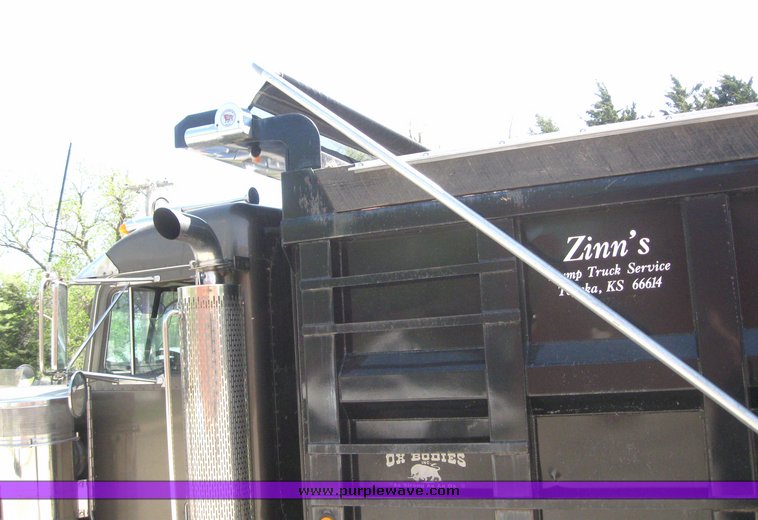 image for item 6182 1999 Peterbilt Conventional 379 dump truck