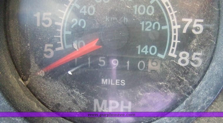 image for item 6708 1989 International 1754 dump truck