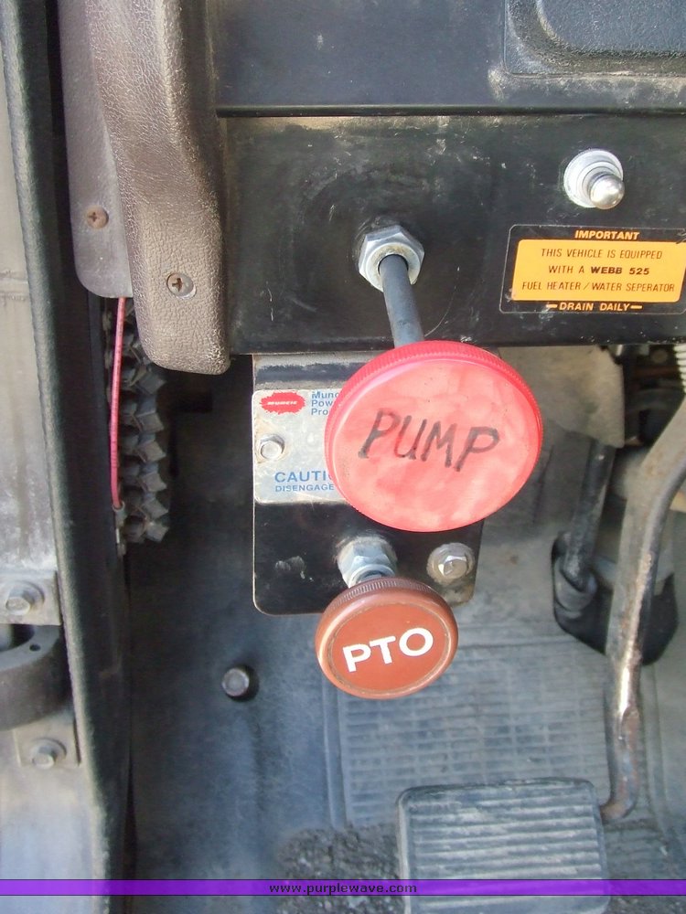 image for item 6708 1989 International 1754 dump truck