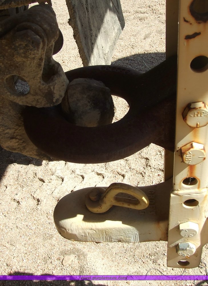 image for item 6709 2001 Vermeer BC625A chipper shredder