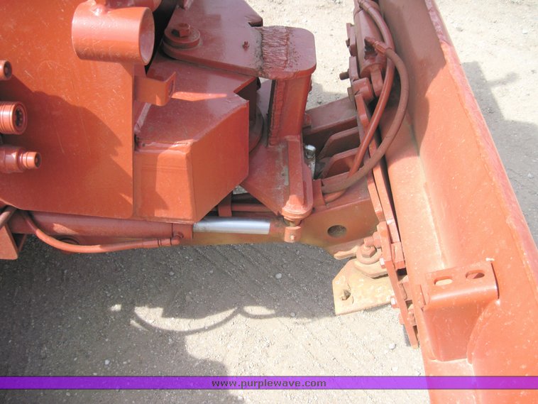 image for item 6751 Ditch Witch 5010 trencher