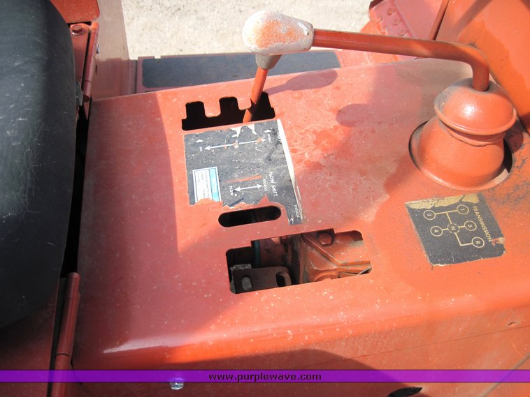 image for item 6751 Ditch Witch 5010 trencher