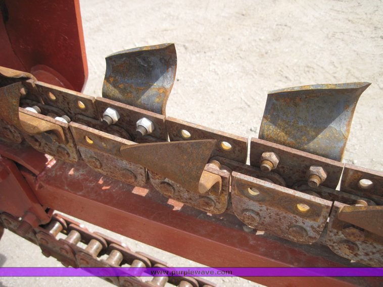 image for item 6751 Ditch Witch 5010 trencher