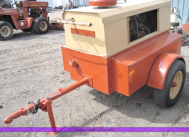 image for item 6752 Sullair air compressor