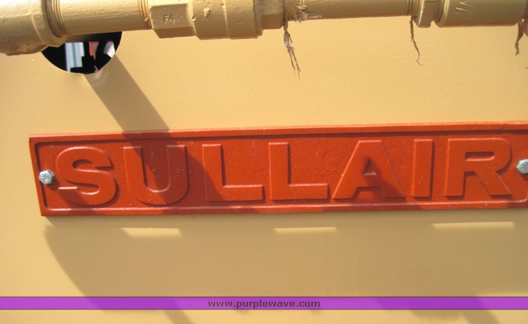 image for item 6752 Sullair air compressor