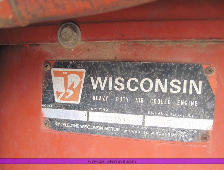 image for item 6753 Ditch Witch J20 trencher