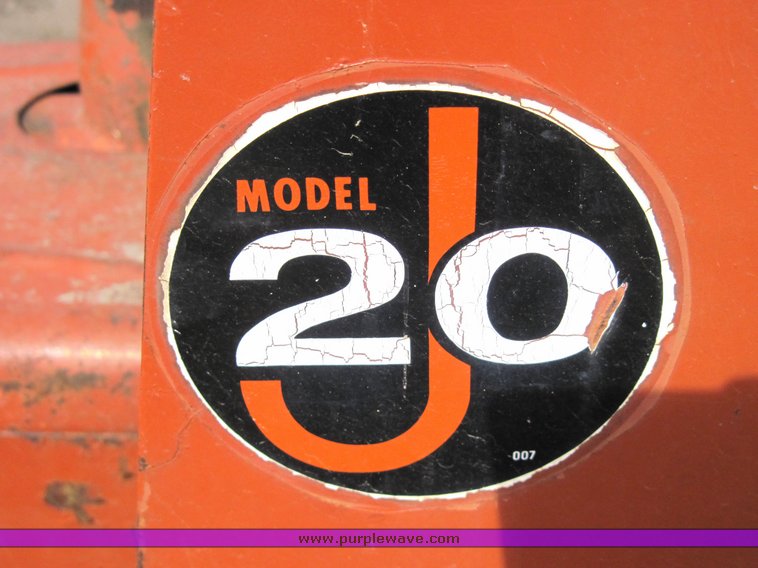 image for item 6753 Ditch Witch J20 trencher