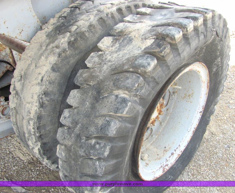 image for item 6766 Universal 4136 hammer mill