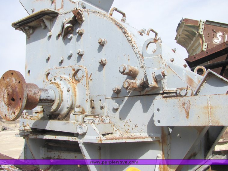 image for item 6766 Universal 4136 hammer mill