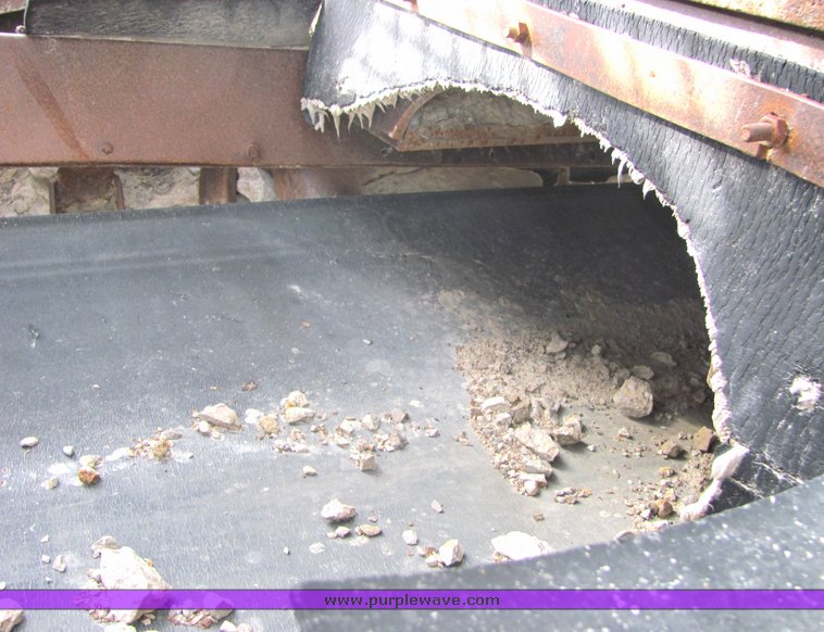 image for item 6767 1974 Hewit-Robins impact crusher and feeder