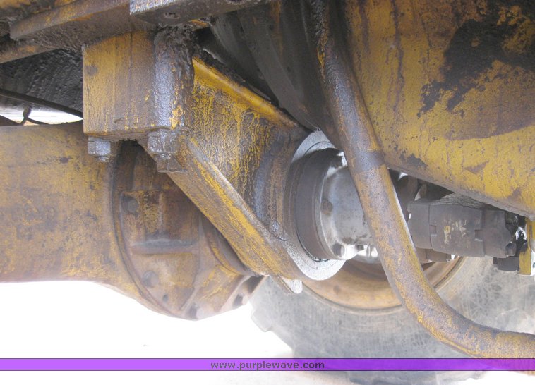 image for item 9006 1976 Caterpillar 930 wheel loader