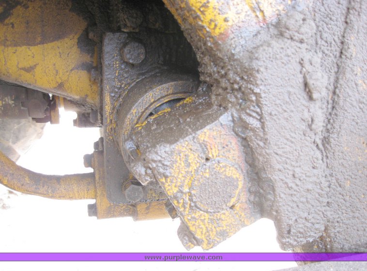 image for item 9006 1976 Caterpillar 930 wheel loader
