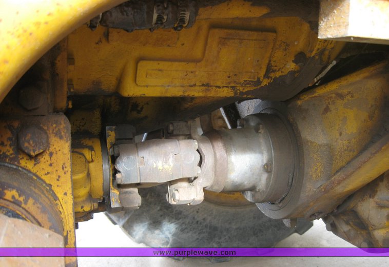 image for item 9006 1976 Caterpillar 930 wheel loader