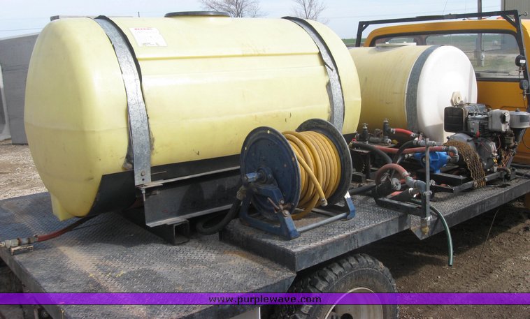 image for item 9009 1981 Chevrolet Customer Deluxe 30 spray truck