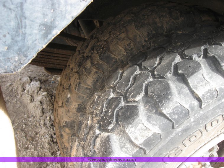 image for item 9009 1981 Chevrolet Customer Deluxe 30 spray truck