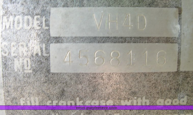 image for item 9010 1969 International Loadster 1600 spray truck