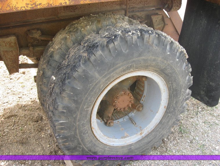 image for item 9011 1970 Chevrolet C-60 winch truck