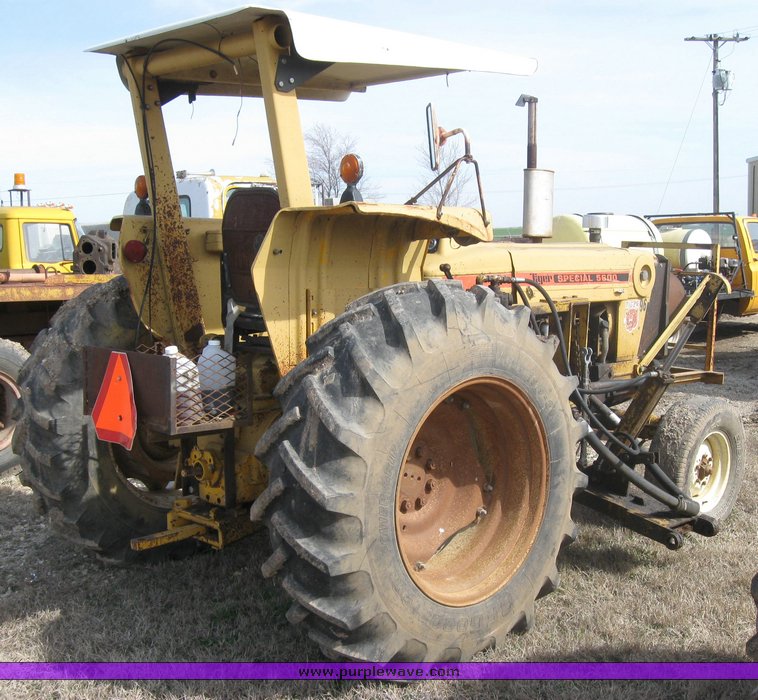 image for item 9012 Tiger Special 5600 tractor