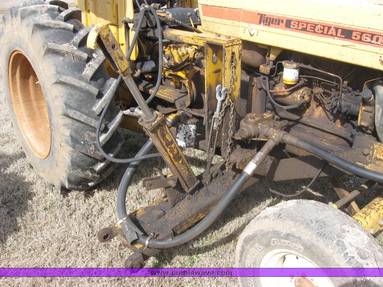 image for item 9012 Tiger Special 5600 tractor