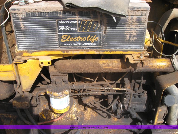 image for item 9012 Tiger Special 5600 tractor