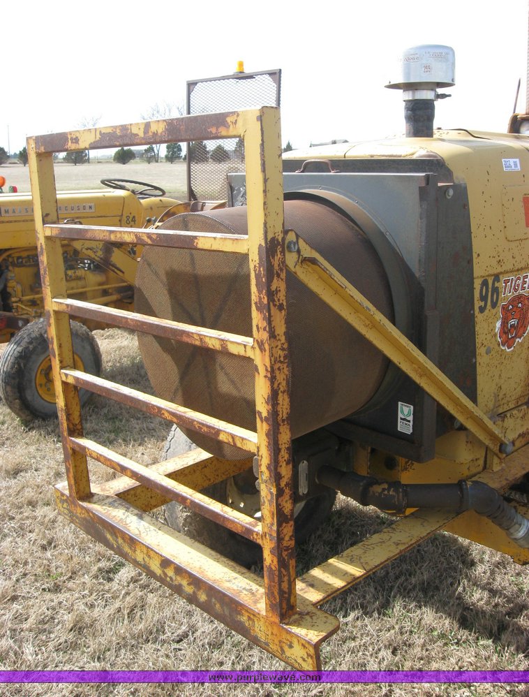 image for item 9012 Tiger Special 5600 tractor