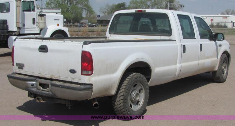image for item 9039 2005 Ford F350 Super Duty pickup