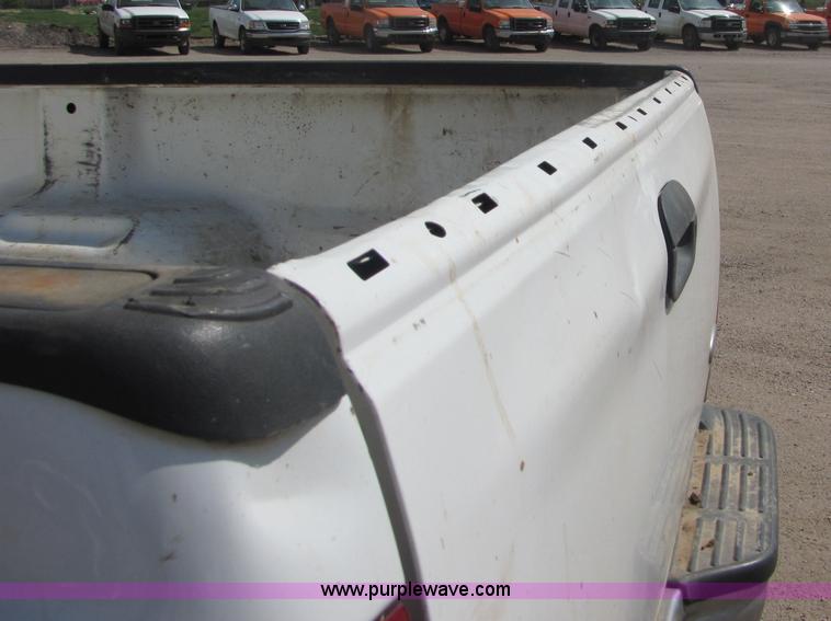 image for item 9039 2005 Ford F350 Super Duty pickup