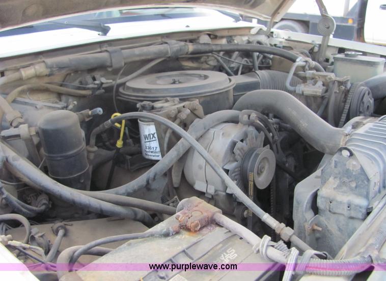 image for item 9040 1989 Ford F450 Super Duty pickup