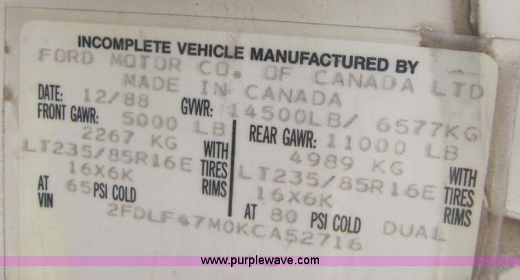 image for item 9040 1989 Ford F450 Super Duty pickup