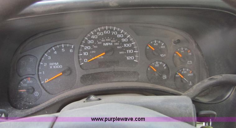 image for item 9041 2003 Chevrolet C3500 Silverado pickup