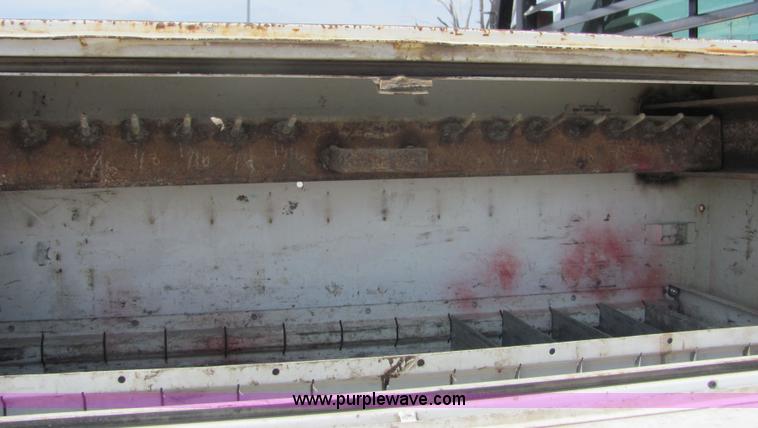 image for item 9041 2003 Chevrolet C3500 Silverado pickup