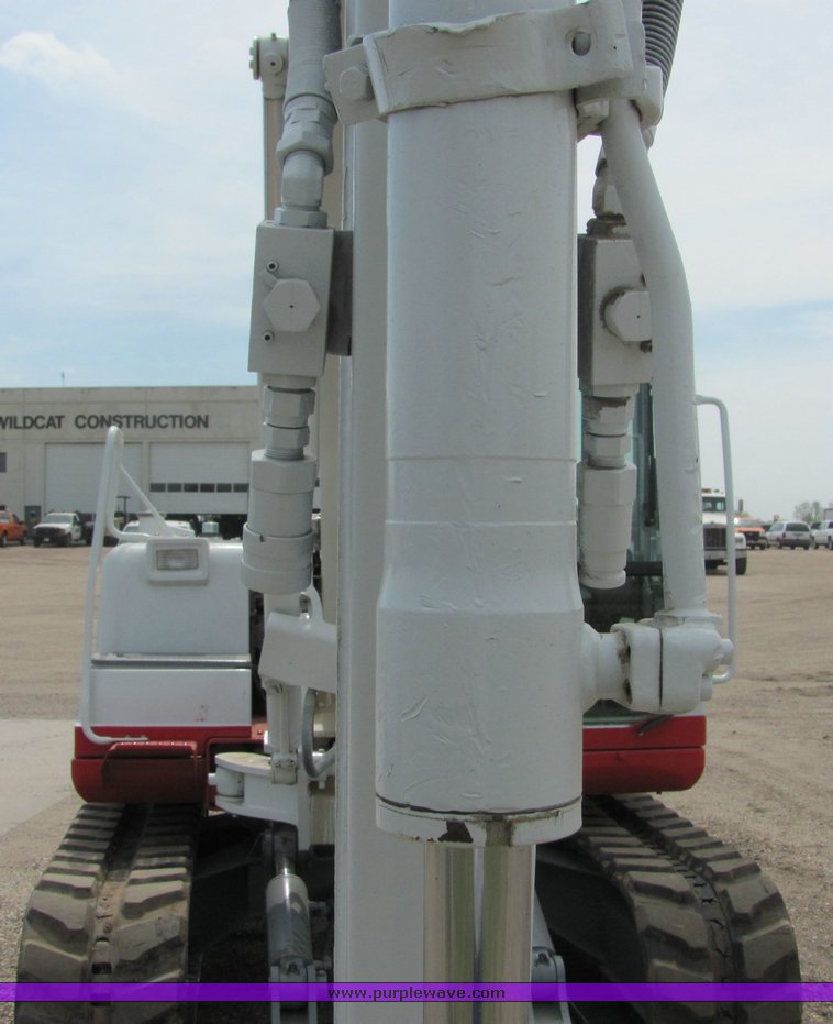 image for item 9042 2000 Takeuchi TB070 excavator