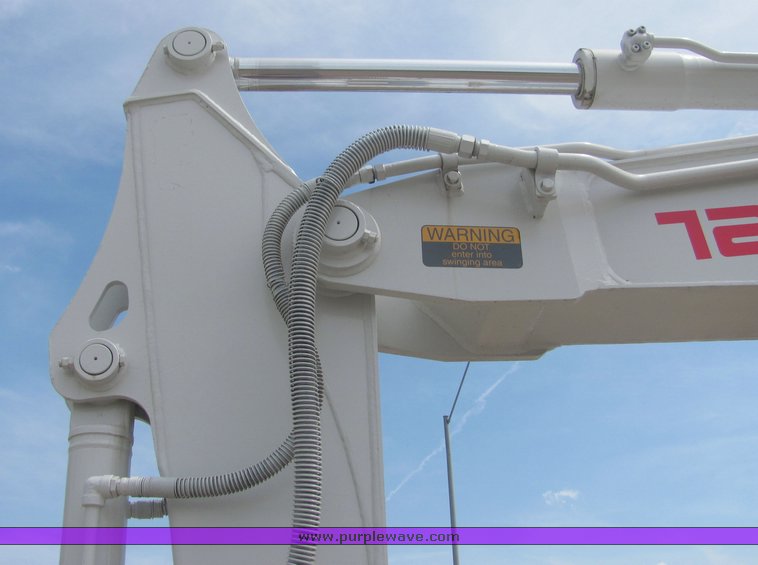 image for item 9042 2000 Takeuchi TB070 excavator