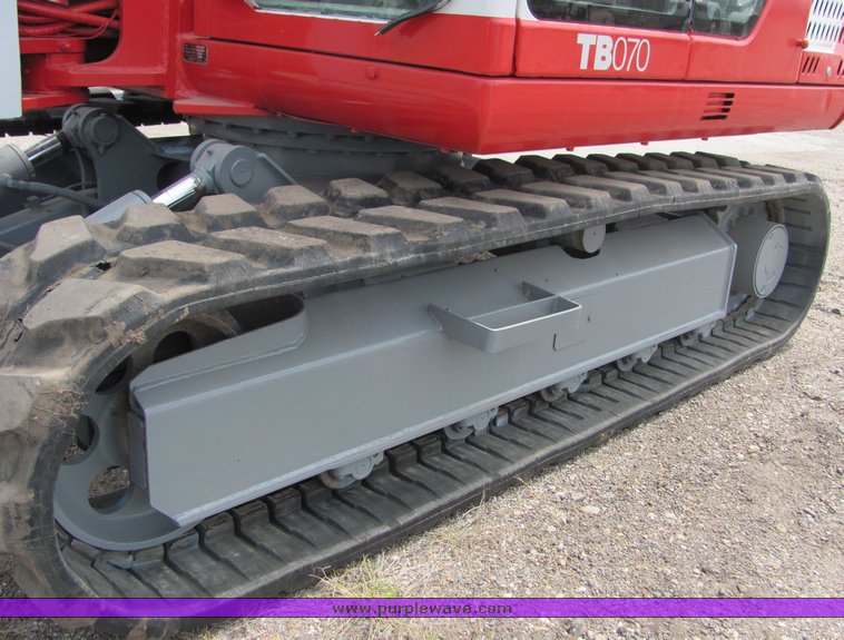 image for item 9042 2000 Takeuchi TB070 excavator