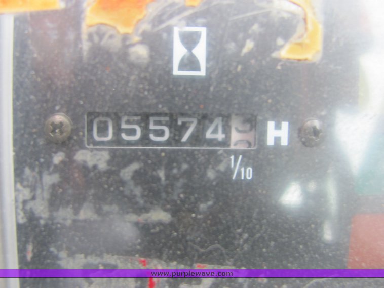 image for item 9042 2000 Takeuchi TB070 excavator