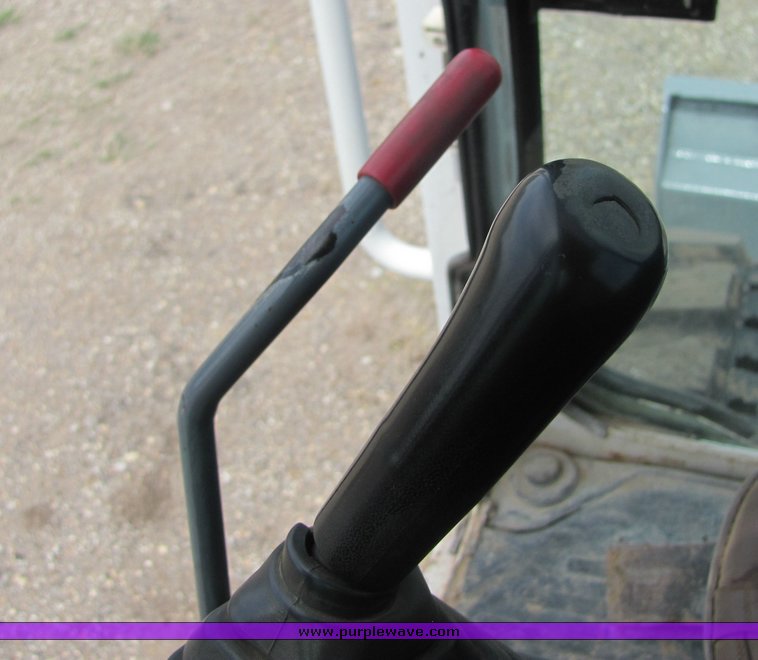 image for item 9042 2000 Takeuchi TB070 excavator