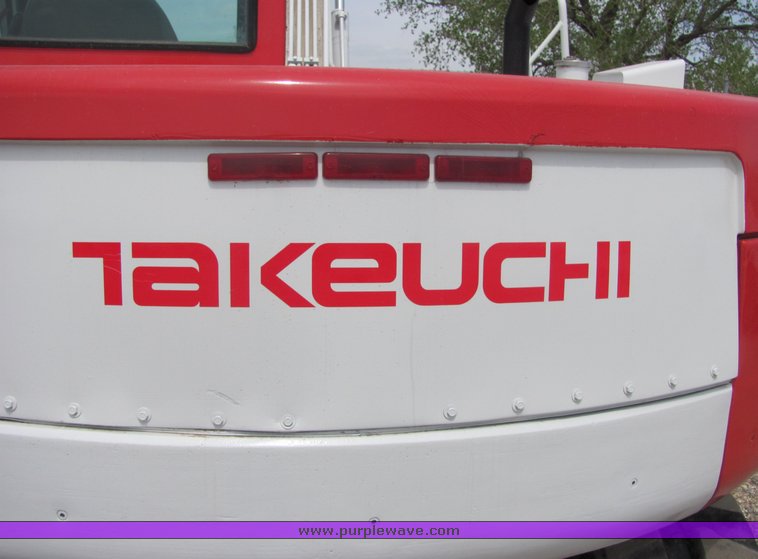 image for item 9042 2000 Takeuchi TB070 excavator