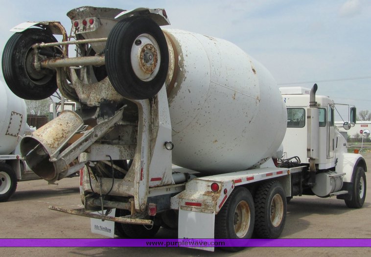 image for item 9043 1994 Kenworth Construct W900 mixer truck