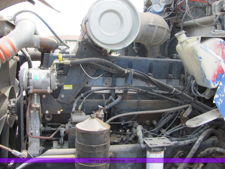 image for item 9043 1994 Kenworth Construct W900 mixer truck