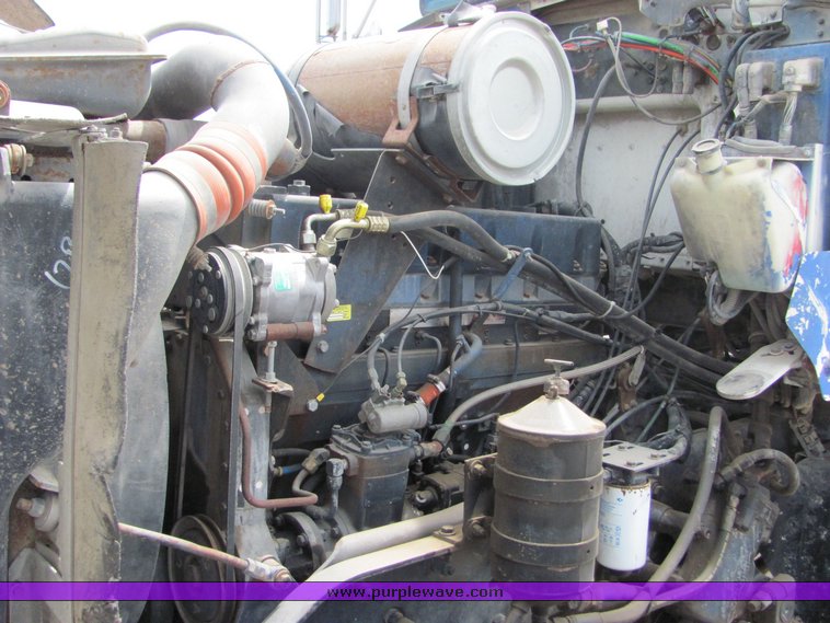 image for item 9043 1994 Kenworth Construct W900 mixer truck